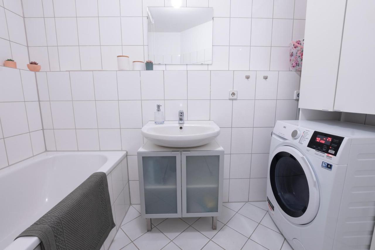 Zwickau Mittendrin, Tolles Balkon-Apartment Extérieur photo